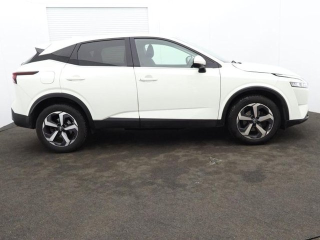 View our NISSAN QASHQAI