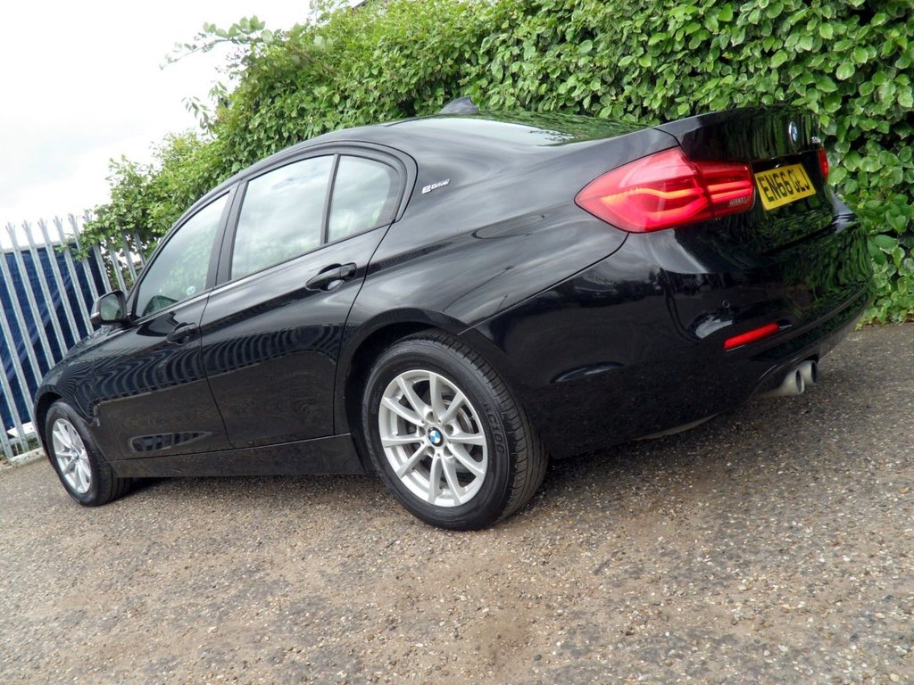 USED 2017 66 BMW 3 SERIES 2.0 330e 7.6kWh SE Saloon 4dr Petrol Plug-in Hybrid Auto Euro 6 (s/s) (252 ps) Black Sapphire - Dakota Leather