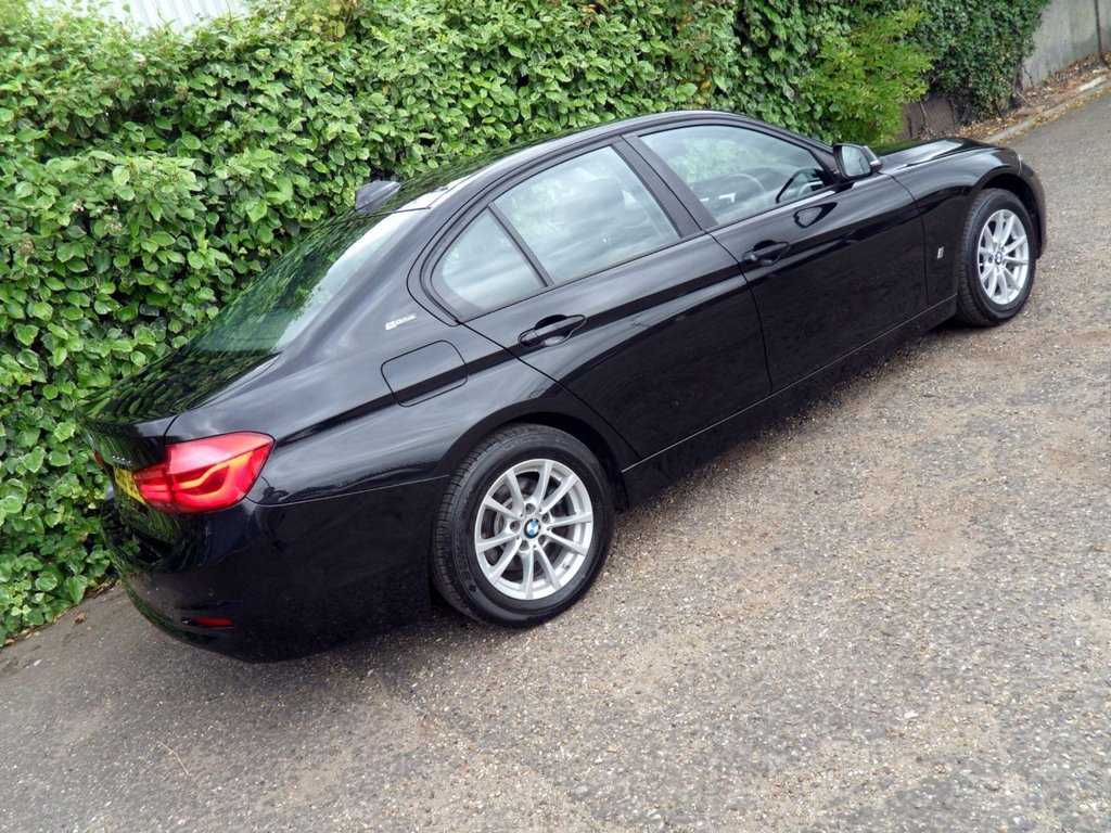 USED 2017 66 BMW 3 SERIES 2.0 330e 7.6kWh SE Saloon 4dr Petrol Plug-in Hybrid Auto Euro 6 (s/s) (252 ps) Black Sapphire - Dakota Leather
