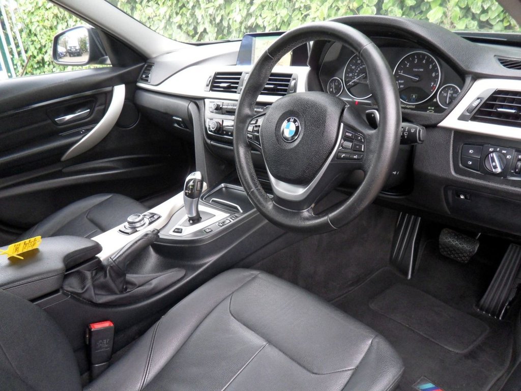 USED 2017 66 BMW 3 SERIES 2.0 330e 7.6kWh SE Saloon 4dr Petrol Plug-in Hybrid Auto Euro 6 (s/s) (252 ps) Black Sapphire - Dakota Leather