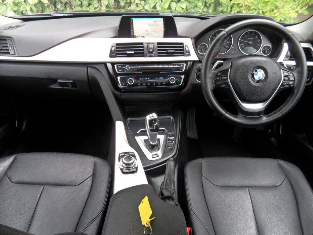 USED 2017 66 BMW 3 SERIES 2.0 330e 7.6kWh SE Saloon 4dr Petrol Plug-in Hybrid Auto Euro 6 (s/s) (252 ps) Black Sapphire - Dakota Leather