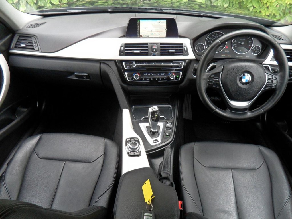 USED 2017 66 BMW 3 SERIES 2.0 330e 7.6kWh SE Saloon 4dr Petrol Plug-in Hybrid Auto Euro 6 (s/s) (252 ps) Black Sapphire - Dakota Leather