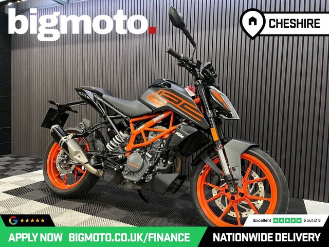 View our KTM 125 DUKE