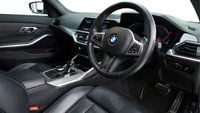 USED 2021 BMW 3 SERIES 2.0 320i M Sport Saloon 4dr Petrol Auto xDrive Euro 6 (s/s) (184 ps) 