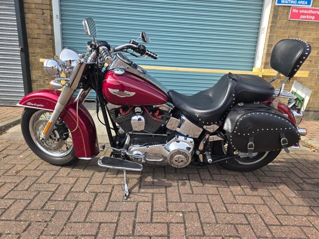 View our HARLEY-DAVIDSON FLSTNI SOFTAIL DELUXE