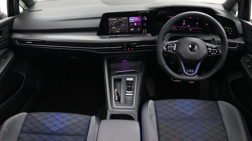 View our VOLKSWAGEN GOLF