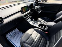 USED 2022 22 MG HS 1.5 MG HS Exclusive Semi-Auto 5dr Service History, Sat Nav