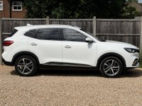USED 2022 22 MG HS 1.5 MG HS Exclusive Semi-Auto 5dr Service History, Sat Nav