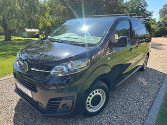 2020 VAUXHALL VIVARO