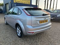 USED 2009 09 FORD FOCUS 1.6 Zetec Hatchback 5dr Petrol Manual (161 g/km, 99 bhp) LOW MILEAGE+FULL SERVICE