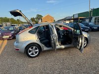 USED 2009 09 FORD FOCUS 1.6 Zetec Hatchback 5dr Petrol Manual (161 g/km, 99 bhp) LOW MILEAGE+FULL SERVICE