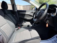 USED 2019 69 MG ZS 1.0 MG ZS Excite T Auto 5dr Parking Sensors Apple CarPlay