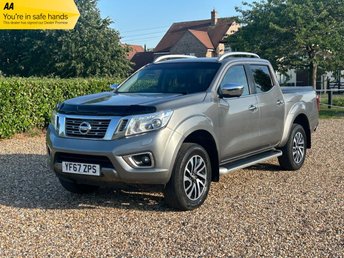 2017 NISSAN NAVARA