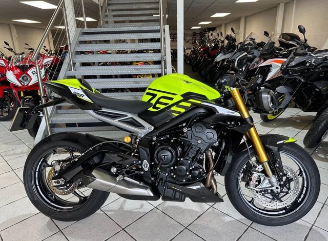 View our Triumph Street Triple 765 765 RS Moto2 Edition www.sellingyourbike.co.uk