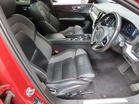 USED 2021 21 VOLVO V60 2.0 B4 MHEV R-Design Estate 5dr Diesel Hybrid Auto Euro 6 (s/s) (197 ps) 