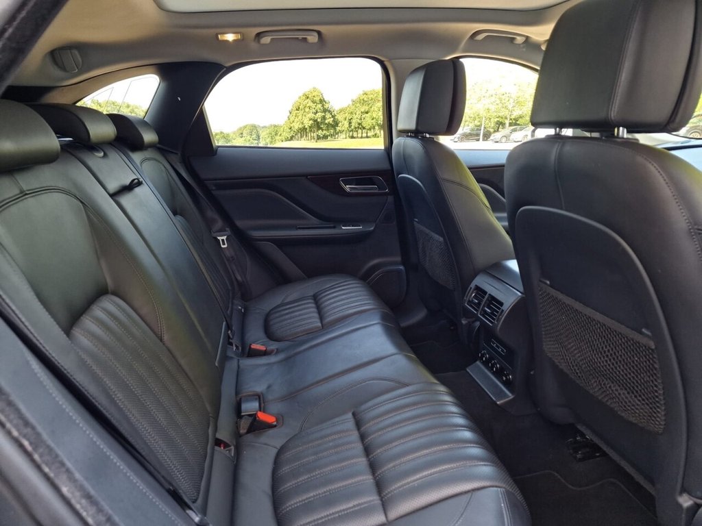USED 2018 67 JAGUAR F-PACE 2.0 P250i Portfolio SUV 5dr Petrol Auto AWD Euro 6 (s/s) (250 ps) FINANCE AVAILABLE
