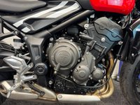 USED 2025 25 TRIUMPH Trident 660 TRIDENT 660 1 OWNER & 2330 MILES FROM NEW