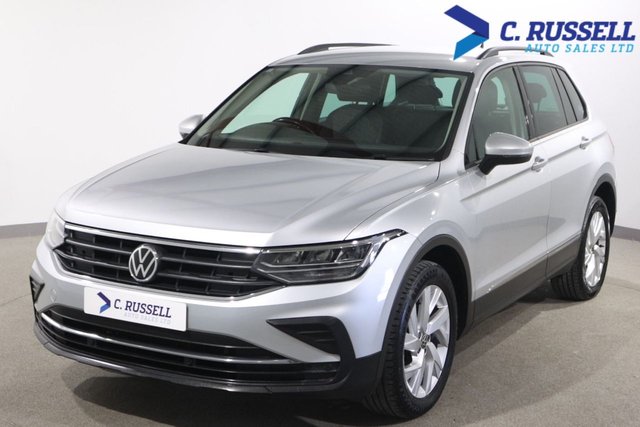 View our Volkswagen Tiguan 2.0 TDI Life SUV 5dr Diesel Manual Euro 6 (s/s) (150 ps)