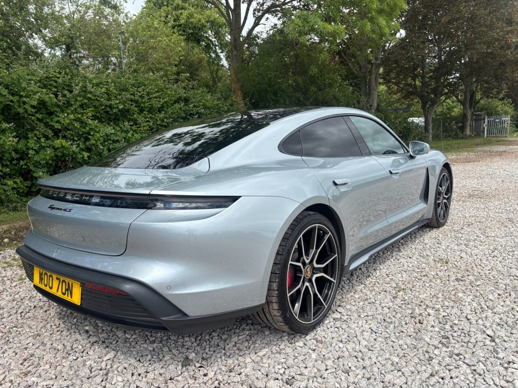 USED 2023 PORSCHE TAYCAN Performance Plus 93.4kWh 4S Saloon 4dr Electric Auto 4WD (11kW Charger) (571 ps) 
