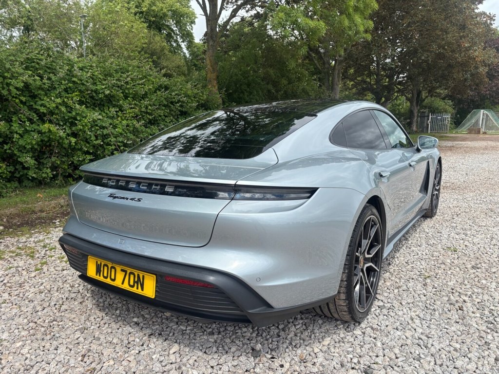 USED 2023 PORSCHE TAYCAN Performance Plus 93.4kWh 4S Saloon 4dr Electric Auto 4WD (11kW Charger) (571 ps) 