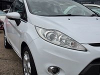 USED 2012 62 FORD FIESTA 1.25 Zetec Hatchback 3dr Petrol Manual (129 g/km, 81 bhp) LOW MILES + IDEAL FIRST CAR + MULTIMEDIA + ALLOYS + FSH + AC