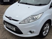 USED 2012 62 FORD FIESTA 1.25 Zetec Hatchback 3dr Petrol Manual (129 g/km, 81 bhp) LOW MILES + IDEAL FIRST CAR + MULTIMEDIA + ALLOYS + FSH + AC