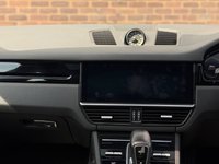 USED 2019 69 PORSCHE CAYENNE 3.0 V6 E-Hybrid 14.1kWh SUV 5dr Petrol Plug-in Hybrid TiptronicS 4WD Euro 6 (s/s) (3.6kW Charger) (462 ps) 