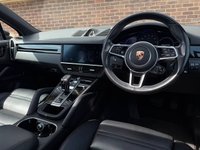 USED 2019 69 PORSCHE CAYENNE 3.0 V6 E-Hybrid 14.1kWh SUV 5dr Petrol Plug-in Hybrid TiptronicS 4WD Euro 6 (s/s) (3.6kW Charger) (462 ps) 