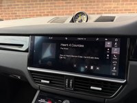 USED 2019 69 PORSCHE CAYENNE 3.0 V6 E-Hybrid 14.1kWh SUV 5dr Petrol Plug-in Hybrid TiptronicS 4WD Euro 6 (s/s) (3.6kW Charger) (462 ps) 