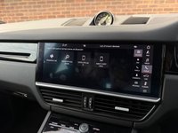USED 2019 69 PORSCHE CAYENNE 3.0 V6 E-Hybrid 14.1kWh SUV 5dr Petrol Plug-in Hybrid TiptronicS 4WD Euro 6 (s/s) (3.6kW Charger) (462 ps) 