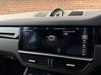 USED 2019 69 PORSCHE CAYENNE 3.0 V6 E-Hybrid 14.1kWh SUV 5dr Petrol Plug-in Hybrid TiptronicS 4WD Euro 6 (s/s) (3.6kW Charger) (462 ps) 