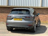 USED 2019 69 PORSCHE CAYENNE 3.0 V6 E-Hybrid 14.1kWh SUV 5dr Petrol Plug-in Hybrid TiptronicS 4WD Euro 6 (s/s) (3.6kW Charger) (462 ps) 