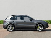 USED 2019 69 PORSCHE CAYENNE 3.0 V6 E-Hybrid 14.1kWh SUV 5dr Petrol Plug-in Hybrid TiptronicS 4WD Euro 6 (s/s) (3.6kW Charger) (462 ps) 