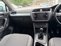 USED 2018 18 VOLKSWAGEN TIGUAN 2.0 TDI SE Navigation Euro 6 (s/s) 5dr 2 Owners, Full Service History