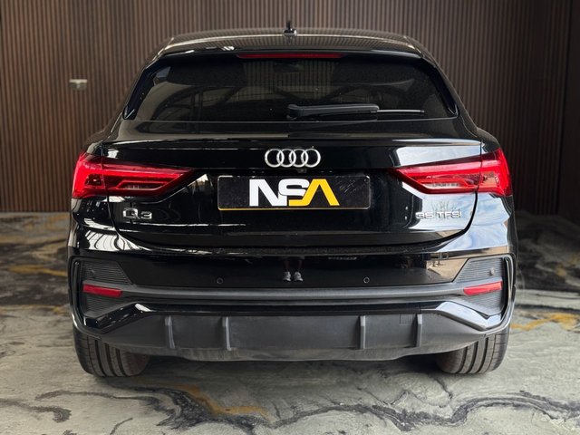 View our AUDI Q3
