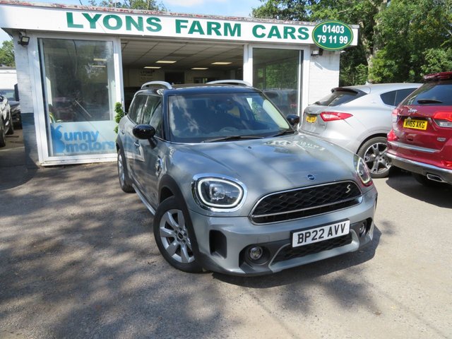 View our MINI COUNTRYMAN