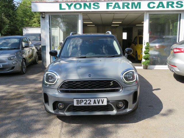 View our MINI COUNTRYMAN