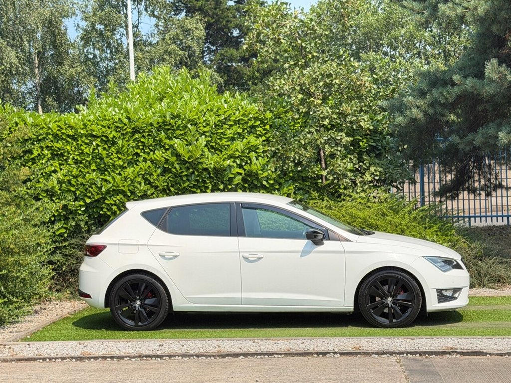 USED 2016 J SEAT LEON 2.0 TDI FR Hatchback 5dr Diesel Manual Euro 6 (s/s) (150 ps) BLUETOOTH, LEATHER, DAB, AC