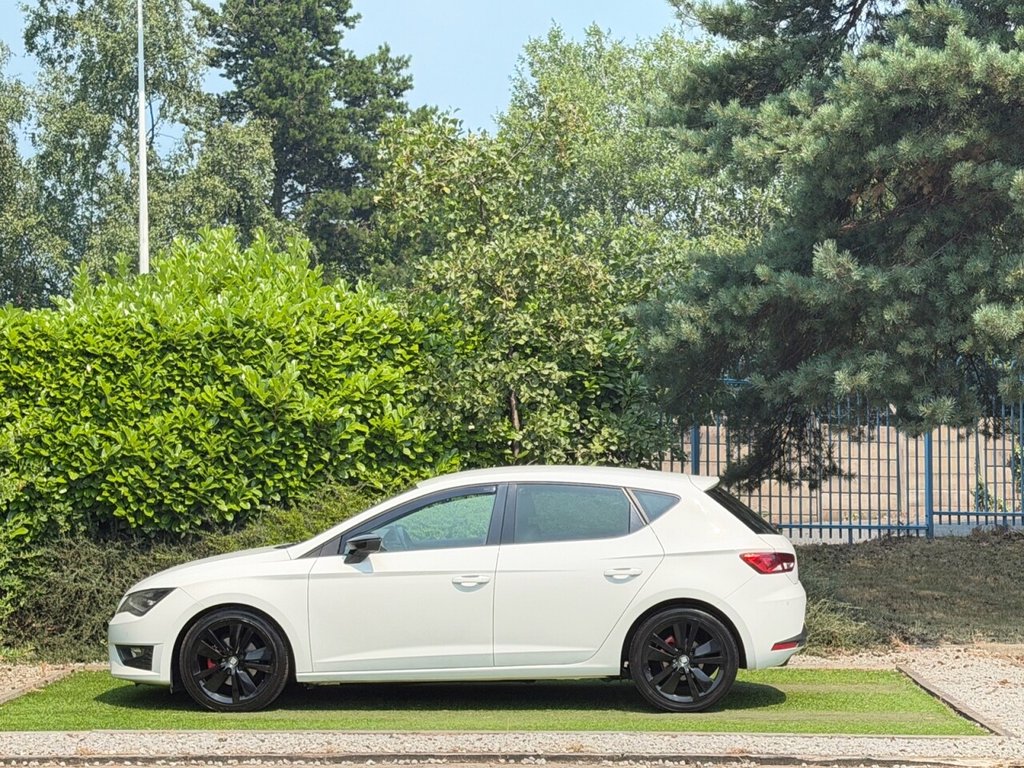 USED 2016 J SEAT LEON 2.0 TDI FR Hatchback 5dr Diesel Manual Euro 6 (s/s) (150 ps) BLUETOOTH, LEATHER, DAB, AC