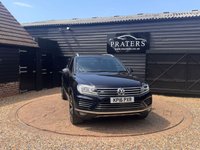 USED 2016 16 VOLKSWAGEN TOUAREG 3.0 TDI V6 BlueMotion Tech R-Line SUV 5dr Diesel Tiptronic 4WD Euro 6 (s/s) (262 ps) Px Welcome Finance Available