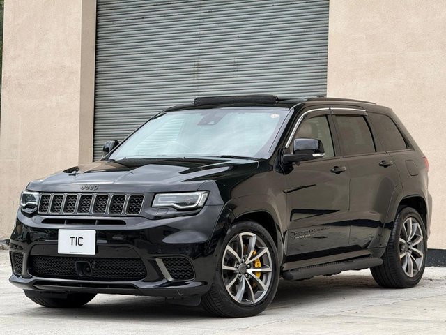 View our JEEP GRAND CHEROKEE