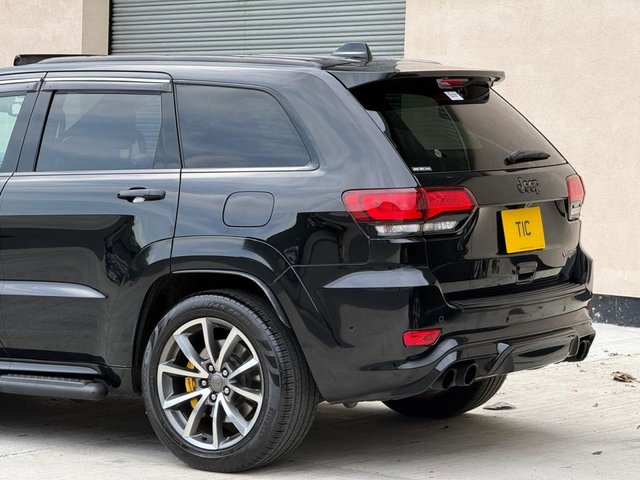 View our JEEP GRAND CHEROKEE
