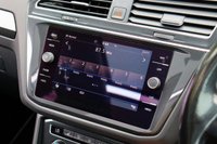 USED 2017 67 VOLKSWAGEN TIGUAN 2.0 TDI SEL SUV 5dr Diesel DSG 4Motion Euro 6 (s/s) (150 ps) 