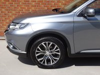 USED 2018 18 MITSUBISHI OUTLANDER 2.2 DI-D 4 Auto 4WD Euro 6 5dr SUNROOF, REV CAM, SAT NAV, FSH