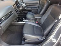 USED 2018 18 MITSUBISHI OUTLANDER 2.2 DI-D 4 Auto 4WD Euro 6 5dr SUNROOF, REV CAM, SAT NAV, FSH