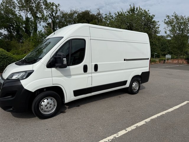 View our PEUGEOT BOXER