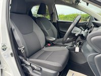 USED 2022 71 TOYOTA YARIS 1.5 VVT-h Design Hatchback 5dr Petrol Hybrid E-CVT Euro 6 (s/s) (116 ps) 