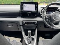 USED 2022 71 TOYOTA YARIS 1.5 VVT-h Design Hatchback 5dr Petrol Hybrid E-CVT Euro 6 (s/s) (116 ps) 