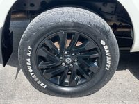 USED 2018 P NISSAN NAVARA 2.3 dCi N-Guard Pickup Double Cab 4dr Diesel Auto 4WD Euro 6 (190 ps) ** NO VAT **   BULL BARS + SUNROOF