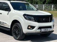 USED 2018 P NISSAN NAVARA 2.3 dCi N-Guard Pickup Double Cab 4dr Diesel Auto 4WD Euro 6 (190 ps) ** NO VAT **   BULL BARS + SUNROOF
